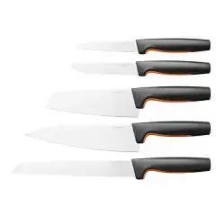 Fiskars Functional Form knivsæt med 5 knive og sorte SoftGrip-håndtag